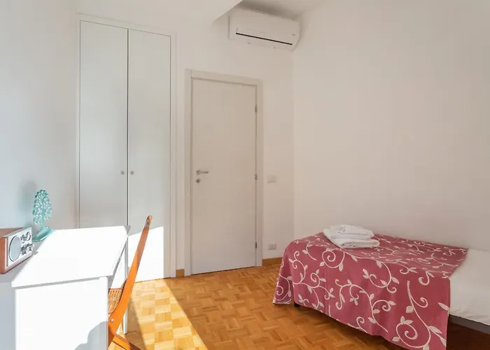 Corso Francia 2bdr Apartmet Appartamento