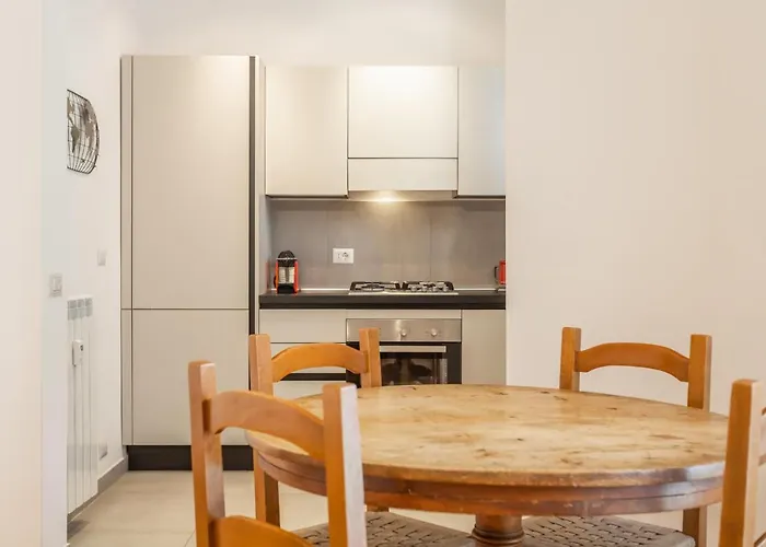 Corso Francia 2bdr Apartmet *